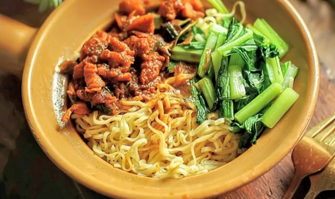 Bisnis Mie Ayam Ternyata Bisa Hasilkan Puluhan Juta Rupiah Loh