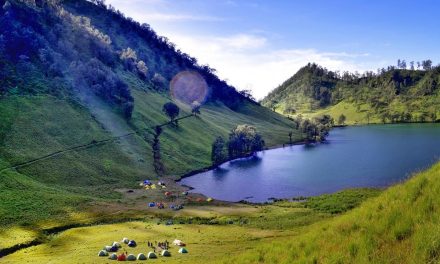 Keindahan Ranu Kumbolo Dan Keajaiban Di Puncak Semeru