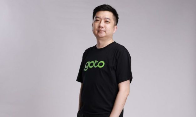 William Tanuwijaya Kisah Inspiratif Suksesnya Dari Penjaga Warnet