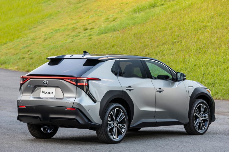 Mobil BZ4X Performa Ramah Lingkungan Dengan Gaya Modern